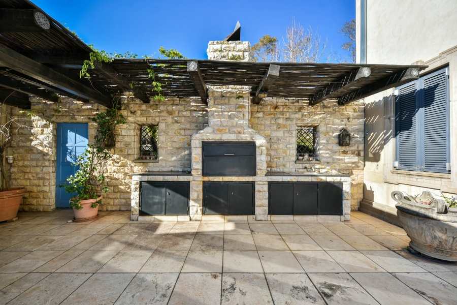 4 Bedroom Property for Sale in Waterkloof Ridge Gauteng