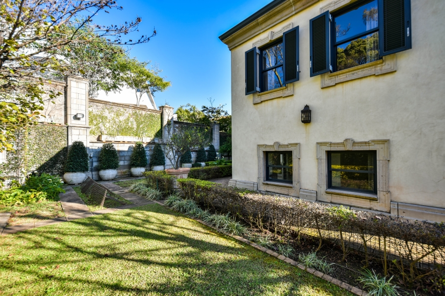 4 Bedroom Property for Sale in Waterkloof Ridge Gauteng