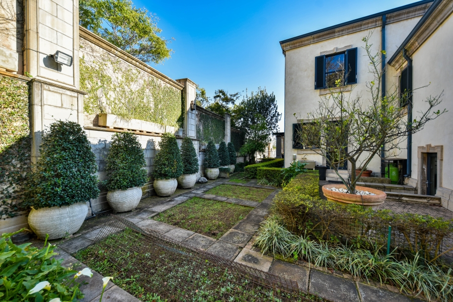4 Bedroom Property for Sale in Waterkloof Ridge Gauteng