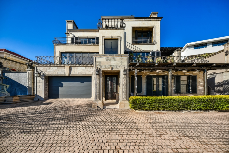 4 Bedroom Property for Sale in Waterkloof Ridge Gauteng