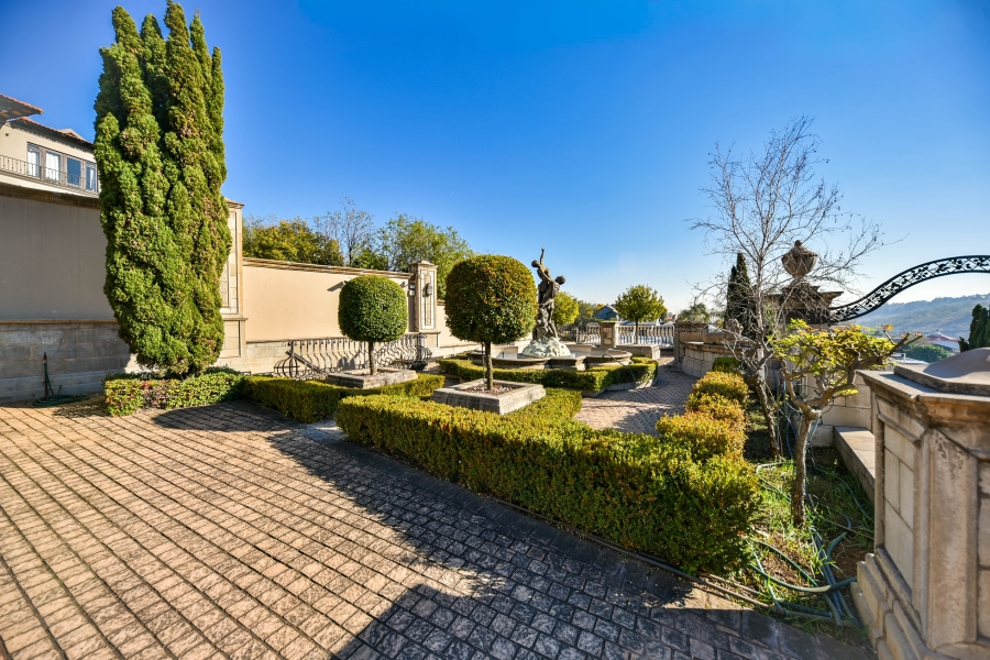 4 Bedroom Property for Sale in Waterkloof Ridge Gauteng
