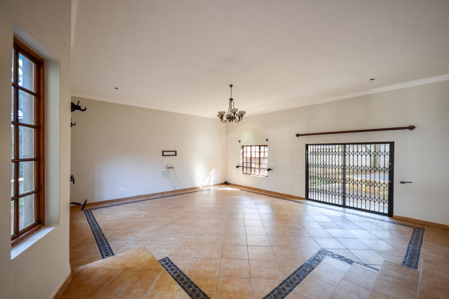 4 Bedroom Property for Sale in Waterkloof Ridge Gauteng