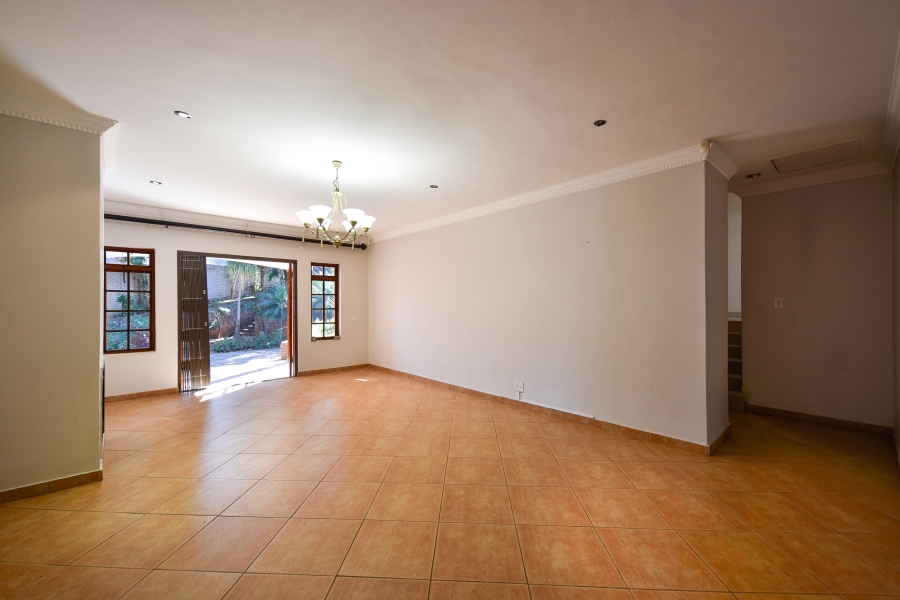 4 Bedroom Property for Sale in Waterkloof Ridge Gauteng