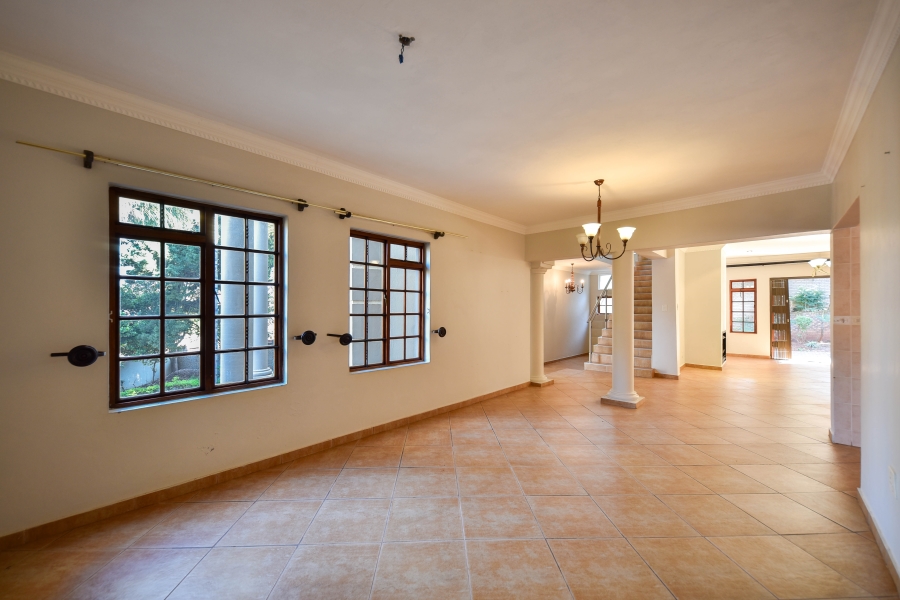 4 Bedroom Property for Sale in Waterkloof Ridge Gauteng
