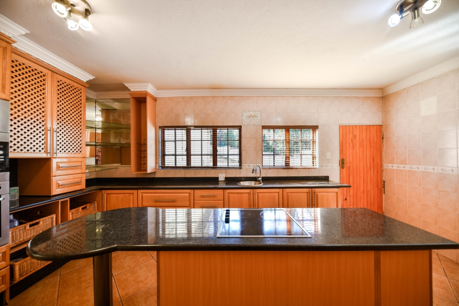 4 Bedroom Property for Sale in Waterkloof Ridge Gauteng