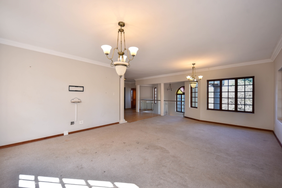4 Bedroom Property for Sale in Waterkloof Ridge Gauteng