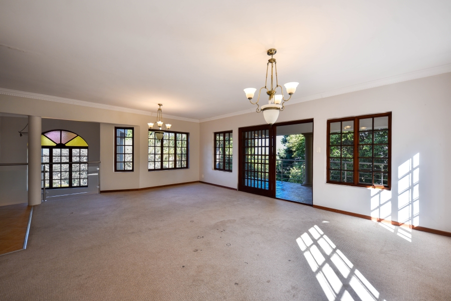 4 Bedroom Property for Sale in Waterkloof Ridge Gauteng