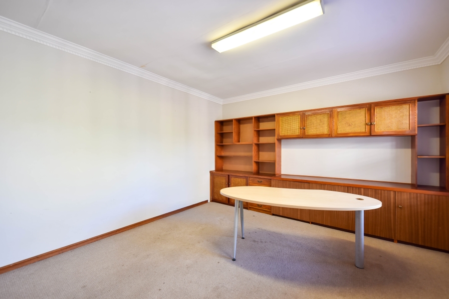 4 Bedroom Property for Sale in Waterkloof Ridge Gauteng