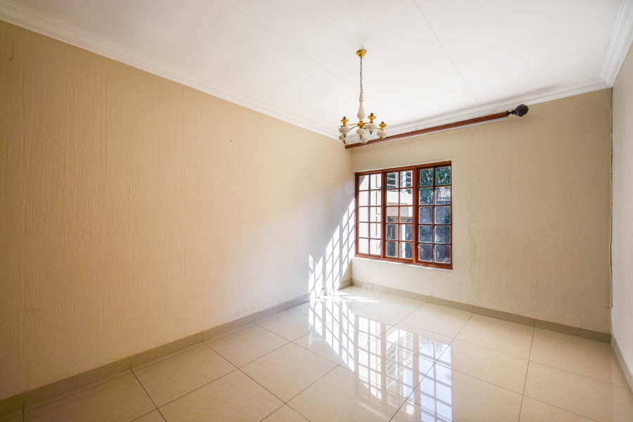 4 Bedroom Property for Sale in Waterkloof Ridge Gauteng