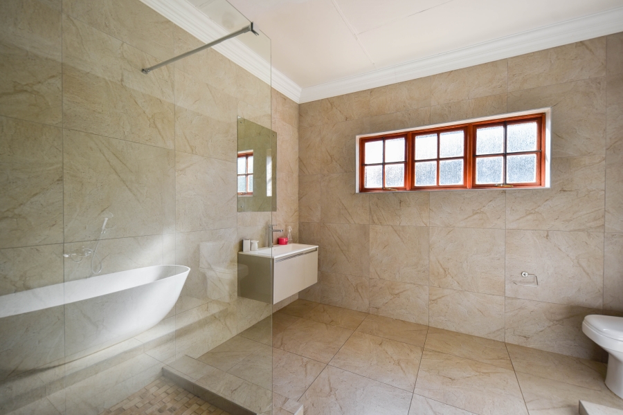 4 Bedroom Property for Sale in Waterkloof Ridge Gauteng