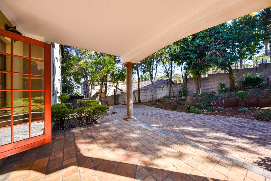 4 Bedroom Property for Sale in Waterkloof Ridge Gauteng