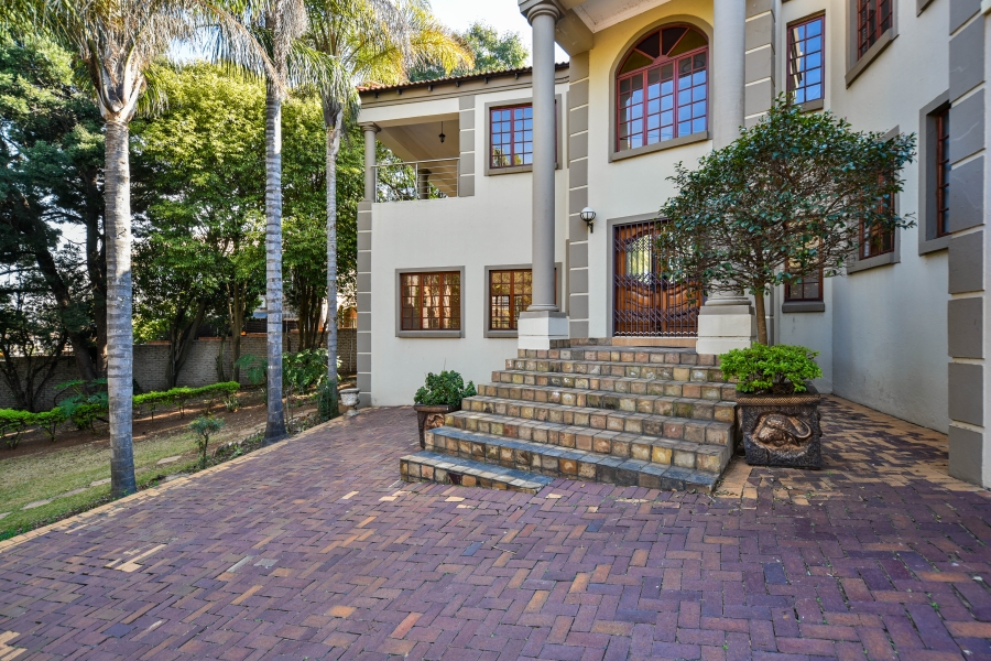 4 Bedroom Property for Sale in Waterkloof Ridge Gauteng