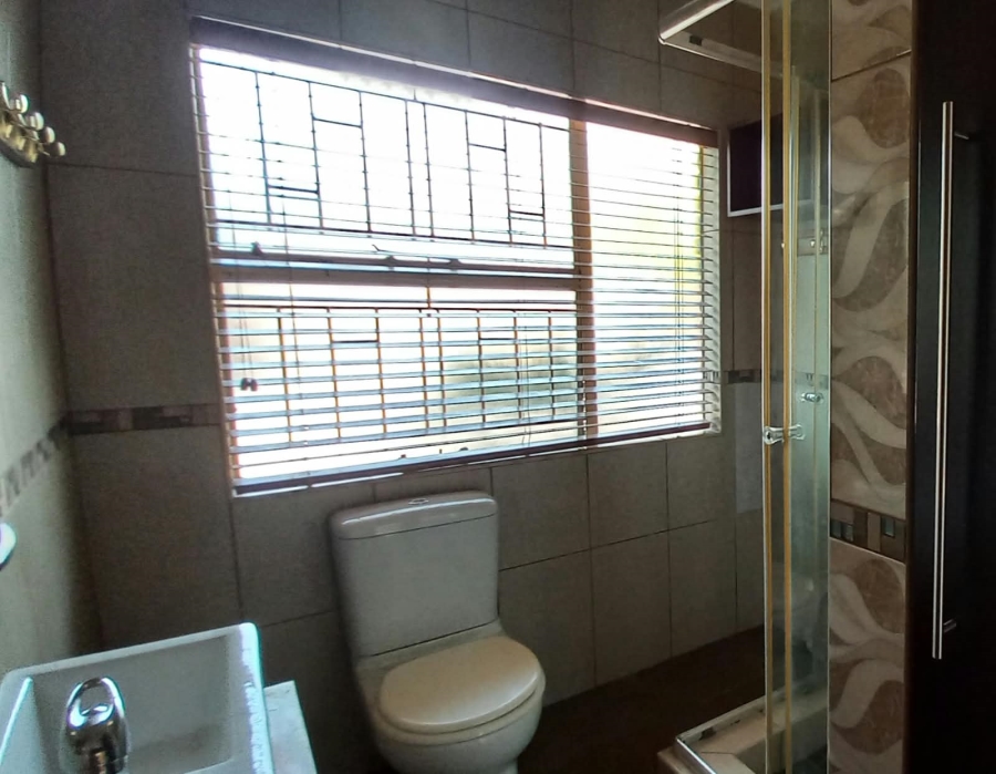 5 Bedroom Property for Sale in Rynfield Gauteng