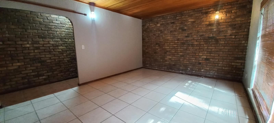 5 Bedroom Property for Sale in Rynfield Gauteng