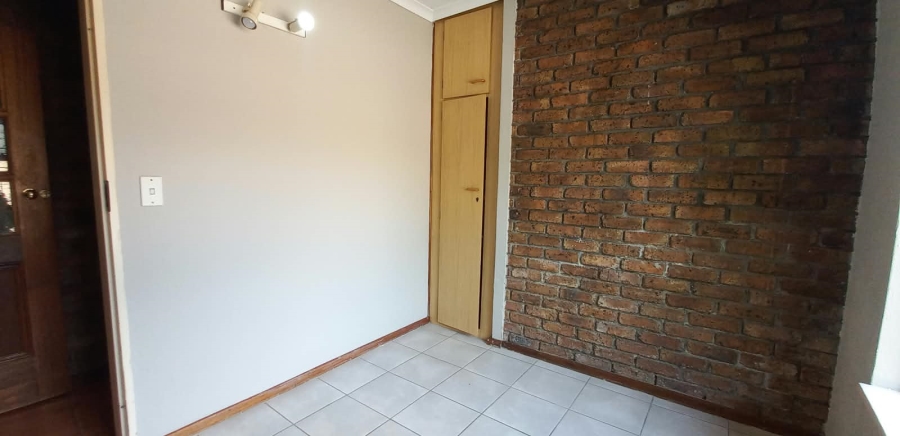 5 Bedroom Property for Sale in Rynfield Gauteng