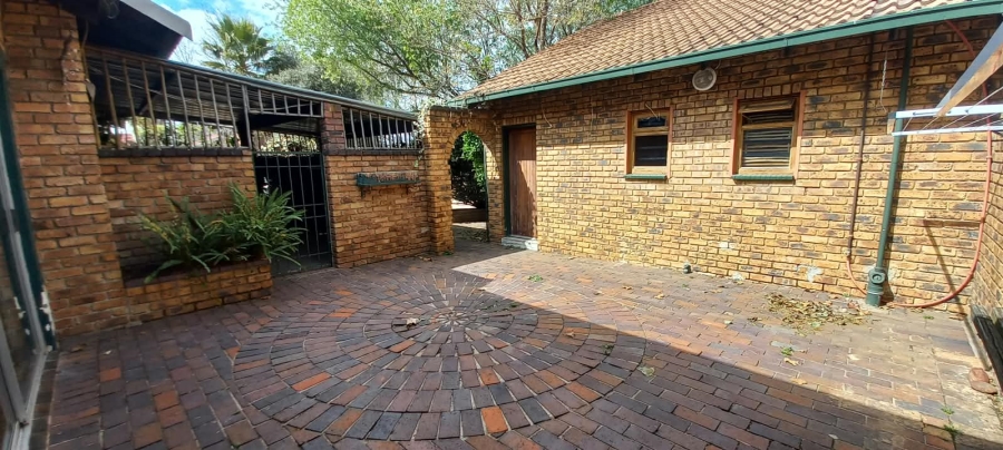 5 Bedroom Property for Sale in Rynfield Gauteng