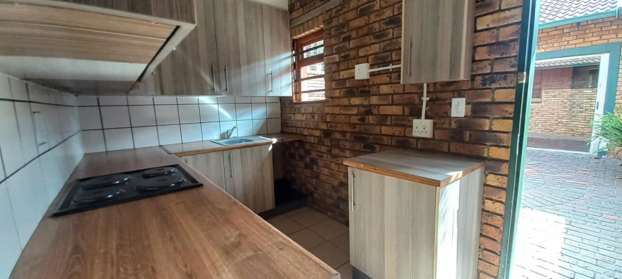 5 Bedroom Property for Sale in Rynfield Gauteng