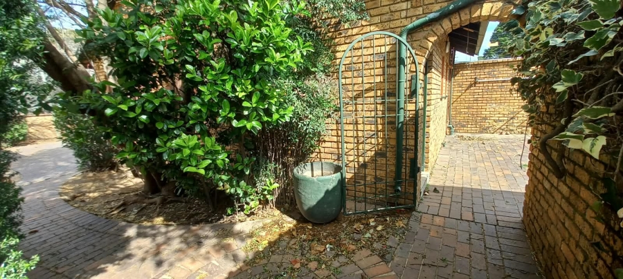 5 Bedroom Property for Sale in Rynfield Gauteng