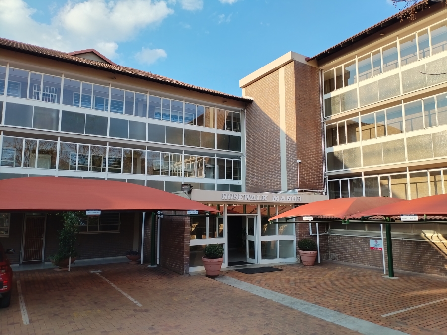 To Let 2 Bedroom Property for Rent in Benmore Gardens Gauteng
