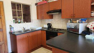 To Let 2 Bedroom Property for Rent in Heuwelsig Estate Gauteng