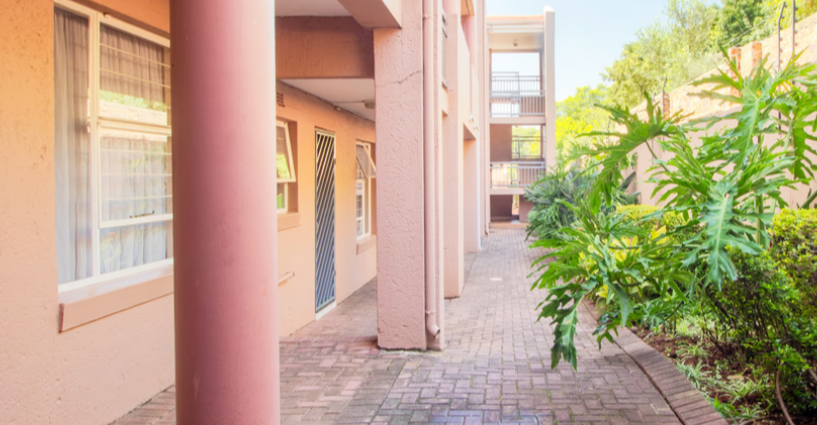 1 Bedroom Property for Sale in Linden Gauteng