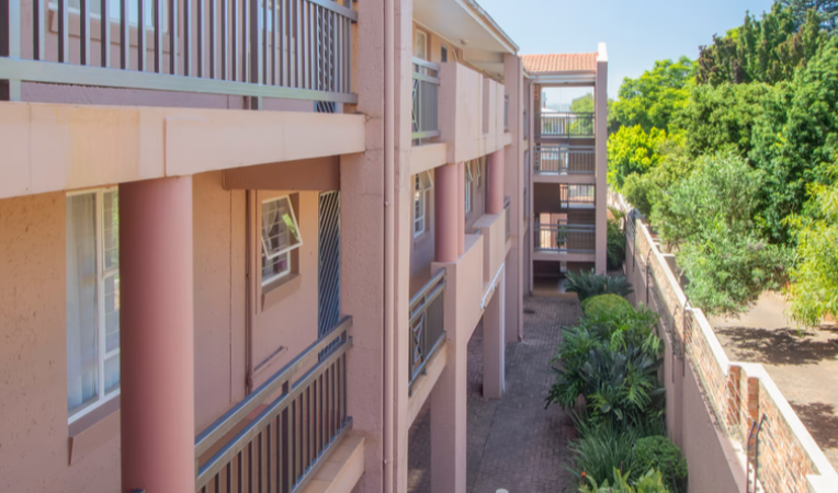 1 Bedroom Property for Sale in Linden Gauteng