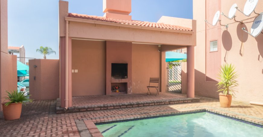 1 Bedroom Property for Sale in Linden Gauteng