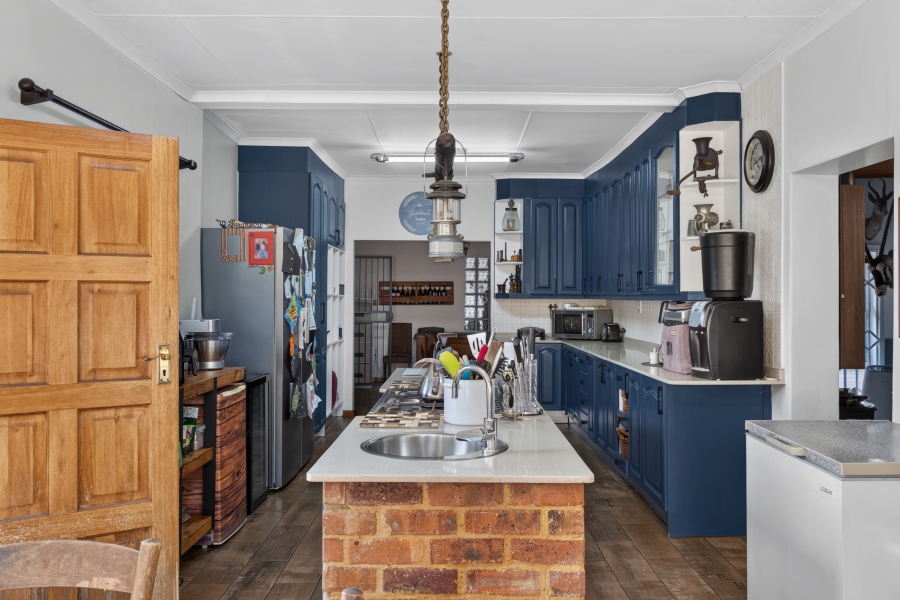 4 Bedroom Property for Sale in Waverley Gauteng