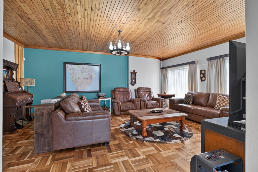 4 Bedroom Property for Sale in Waverley Gauteng