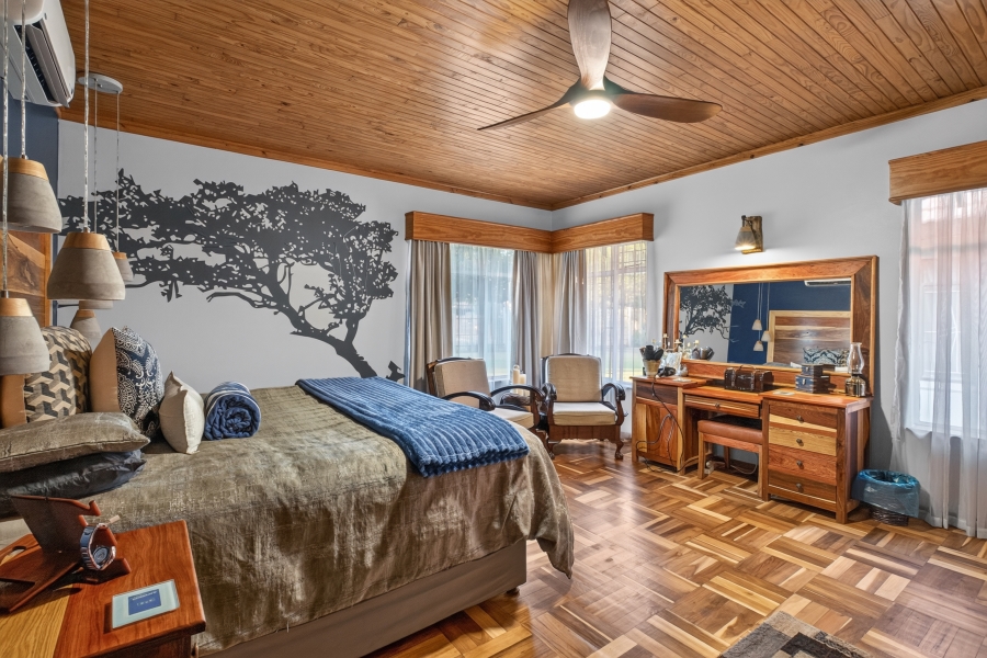 4 Bedroom Property for Sale in Waverley Gauteng