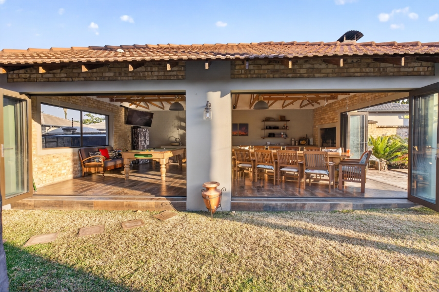 4 Bedroom Property for Sale in Waverley Gauteng