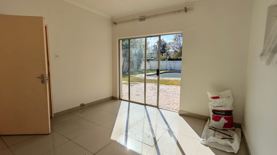 To Let 3 Bedroom Property for Rent in Rietfontein Gauteng