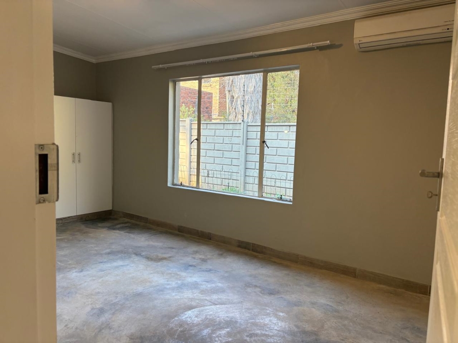 To Let 1 Bedroom Property for Rent in Rietfontein Gauteng
