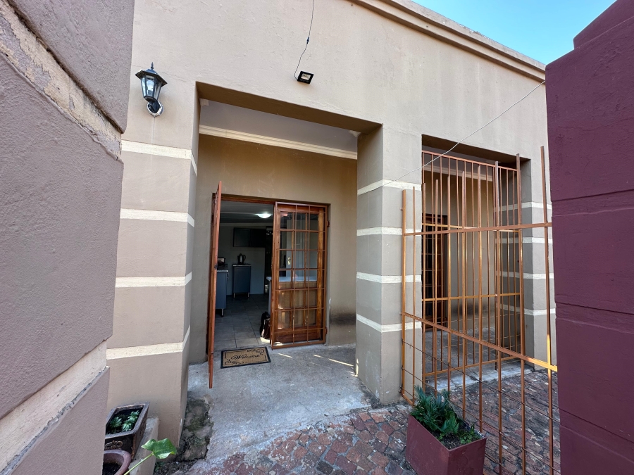 To Let 0 Bedroom Property for Rent in Waverley Gauteng