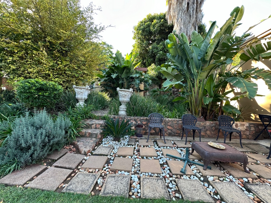 To Let 0 Bedroom Property for Rent in Waverley Gauteng