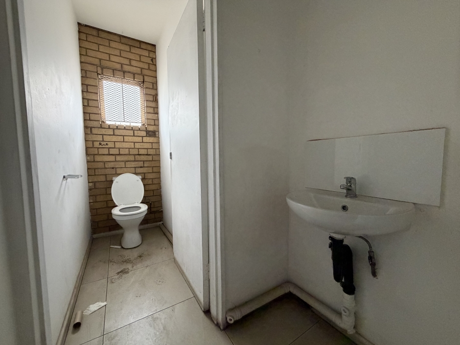 To Let Commercial Property for Rent in Roseville Gauteng