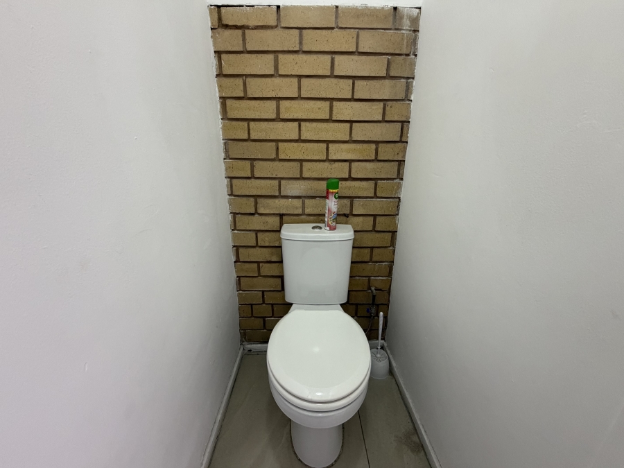 To Let Commercial Property for Rent in Roseville Gauteng