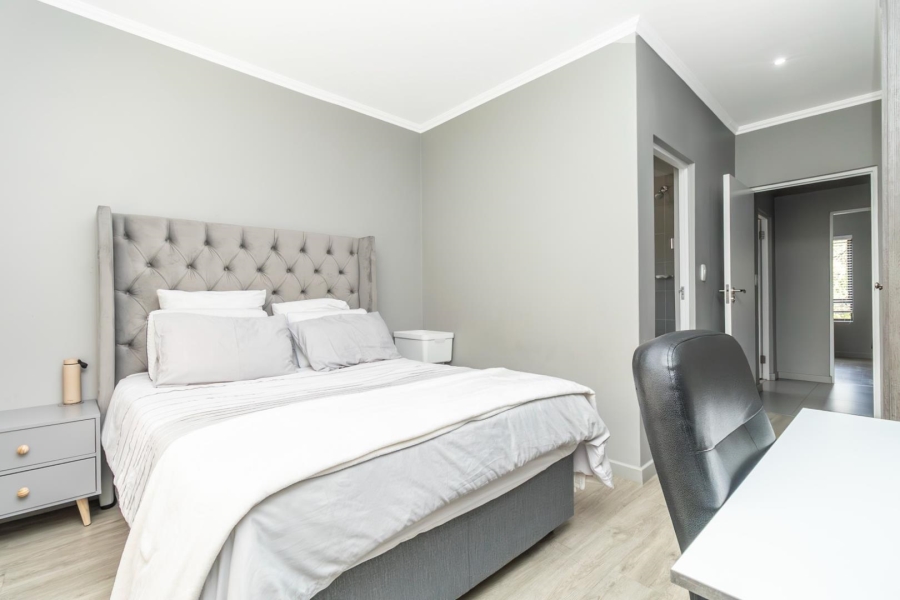 2 Bedroom Property for Sale in Bryanston East Gauteng