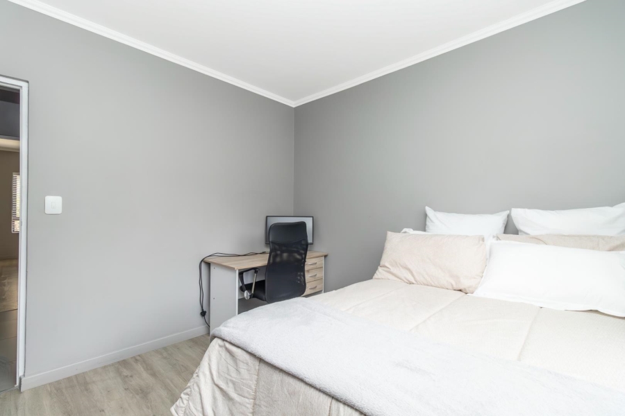 2 Bedroom Property for Sale in Bryanston East Gauteng