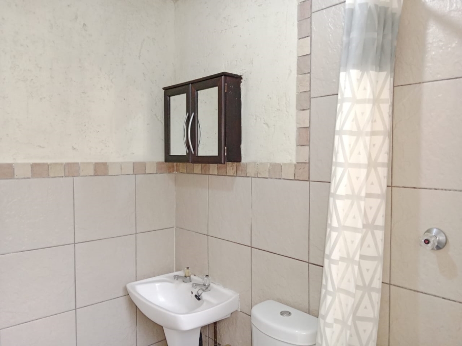 1 Bedroom Property for Sale in Rembrandt Park Gauteng