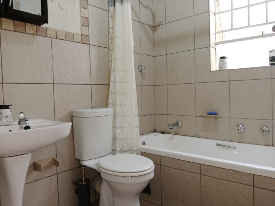 1 Bedroom Property for Sale in Rembrandt Park Gauteng