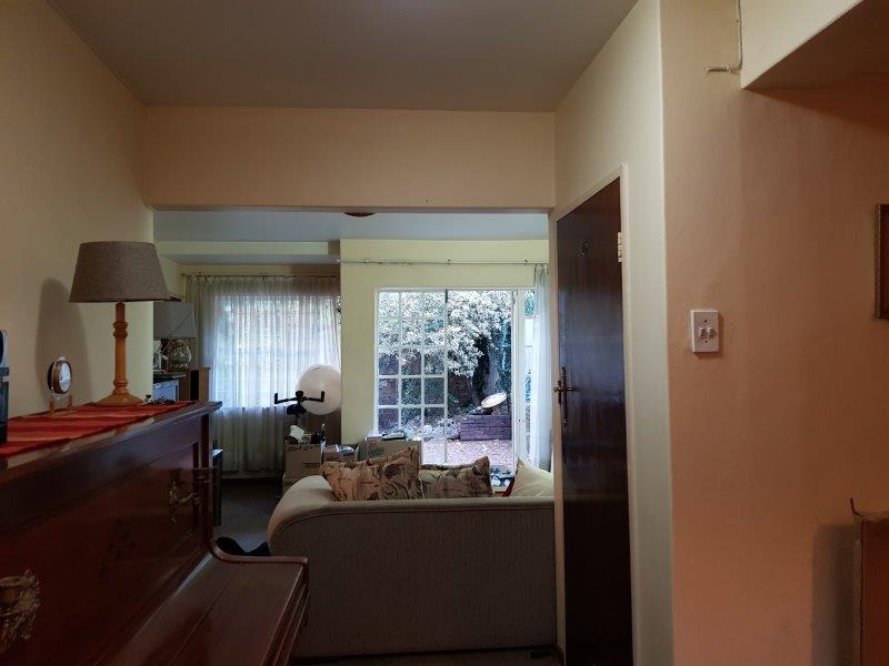 To Let 2 Bedroom Property for Rent in Mondeor Gauteng