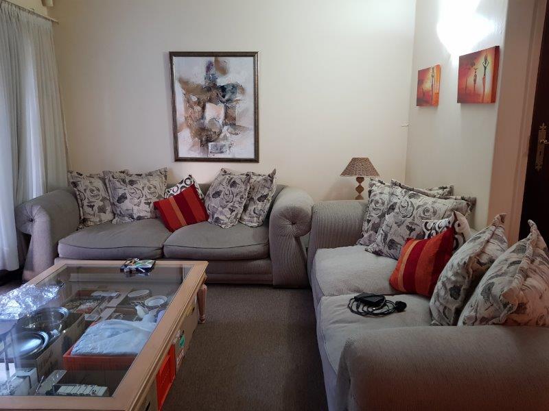 To Let 2 Bedroom Property for Rent in Mondeor Gauteng