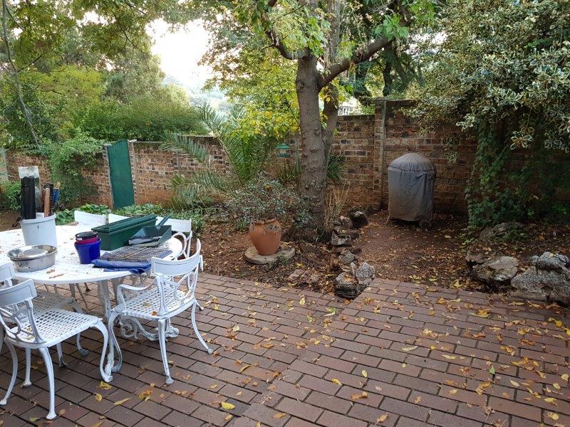 To Let 2 Bedroom Property for Rent in Mondeor Gauteng