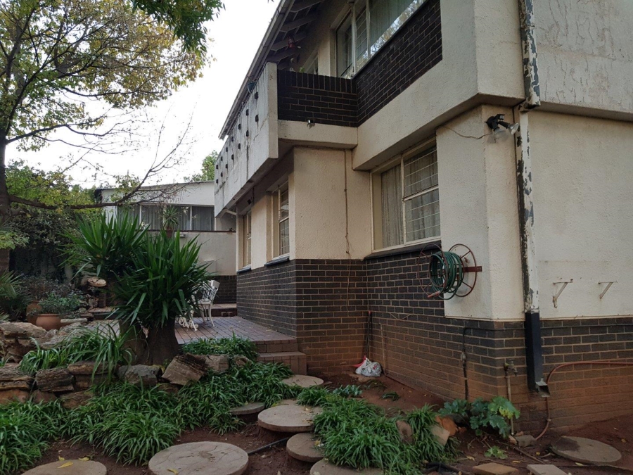 To Let 2 Bedroom Property for Rent in Mondeor Gauteng