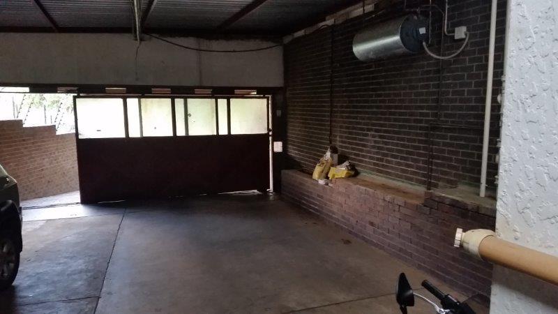 To Let 2 Bedroom Property for Rent in Mondeor Gauteng