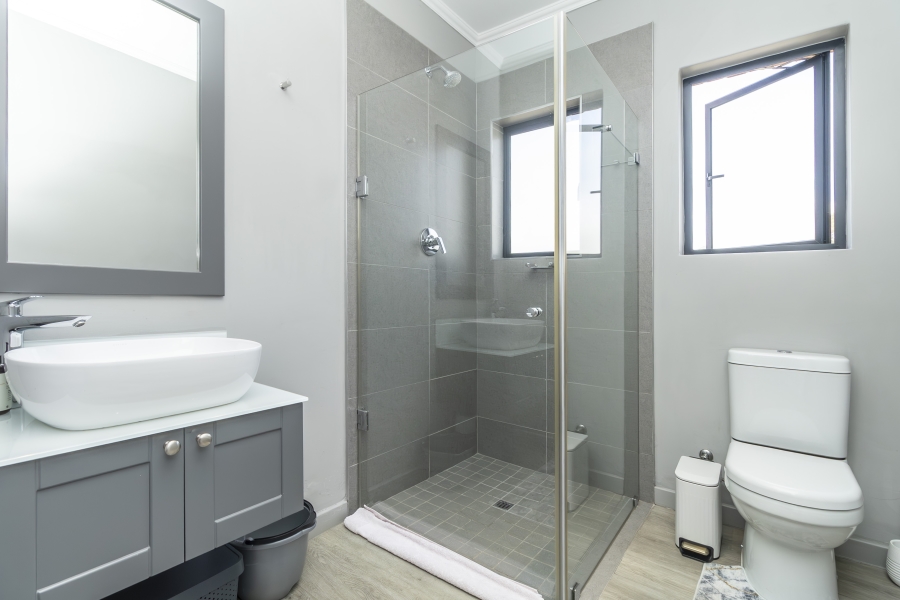 To Let 2 Bedroom Property for Rent in Bryanston Gauteng