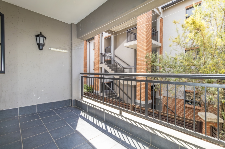 To Let 2 Bedroom Property for Rent in Bryanston Gauteng
