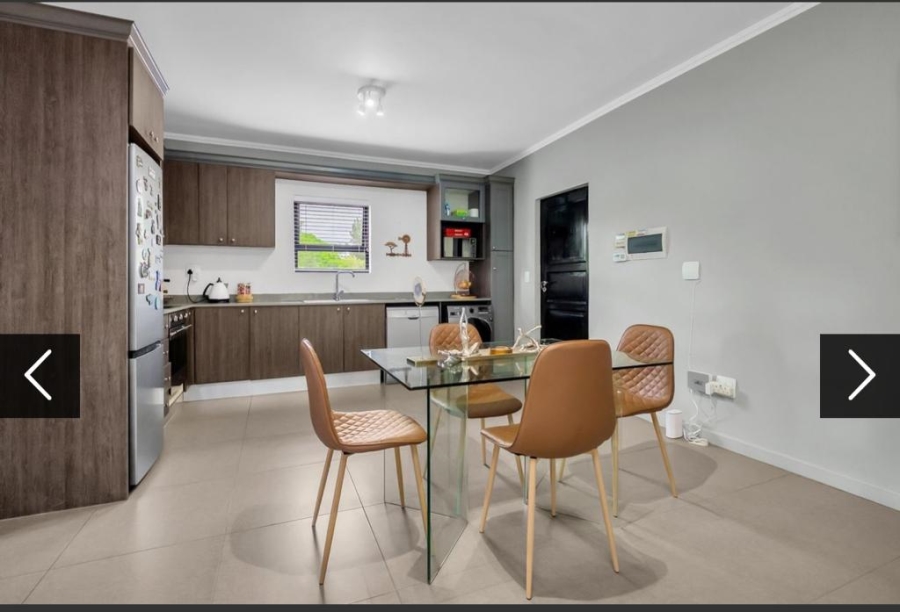 To Let 2 Bedroom Property for Rent in Bryanston Gauteng
