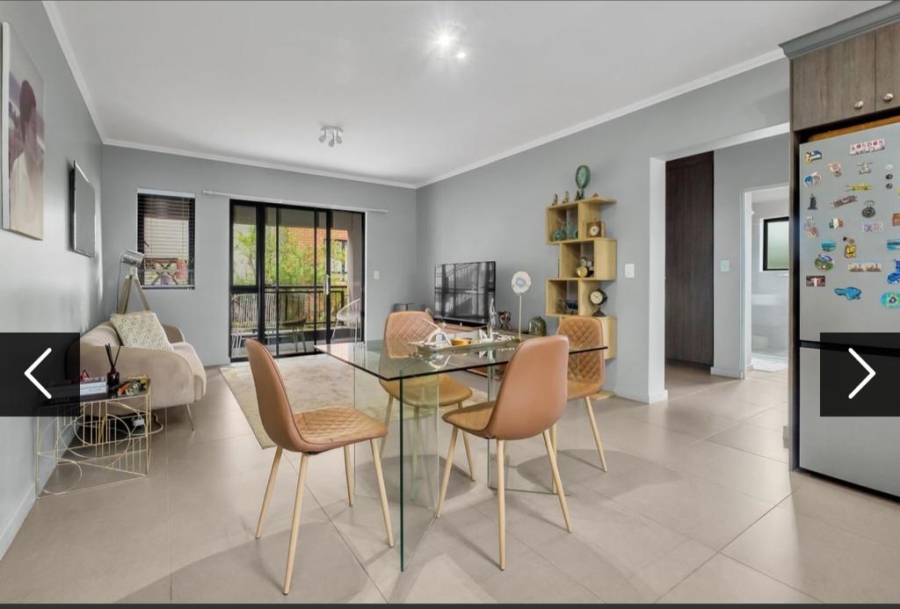 To Let 2 Bedroom Property for Rent in Bryanston Gauteng